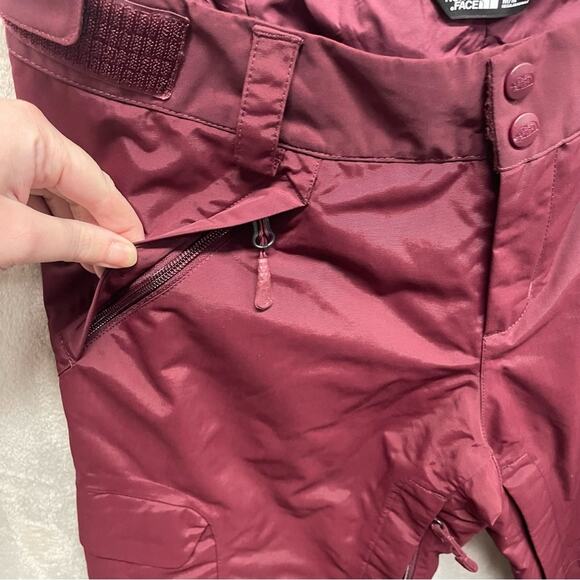 The North Face women’s insulated Freedom snow pants burgundy medium - Picture 8 of 14
